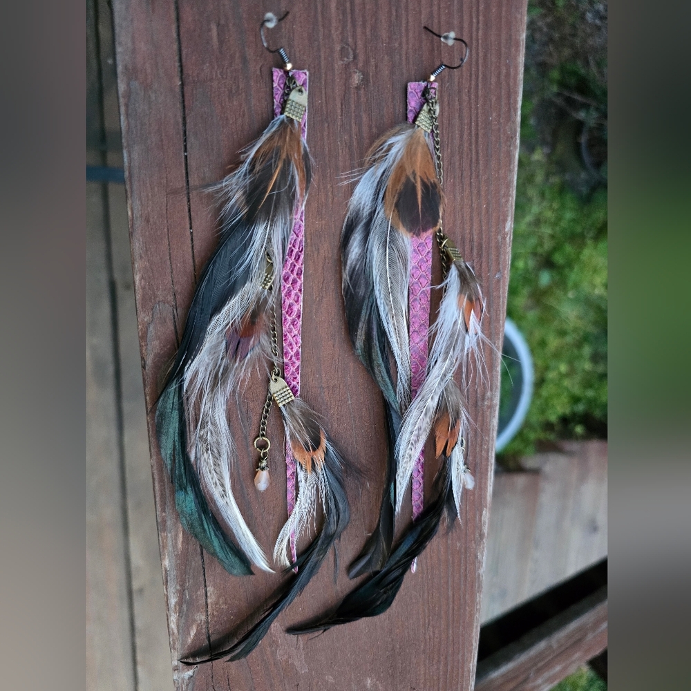 New! Long Feather Earrings Drop Chain Crystal Charm Handcrafted Boho Jewelry - Picture 3 of 6